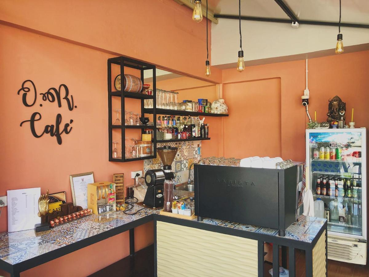 Assasa Huahin Hotell Exteriör bild